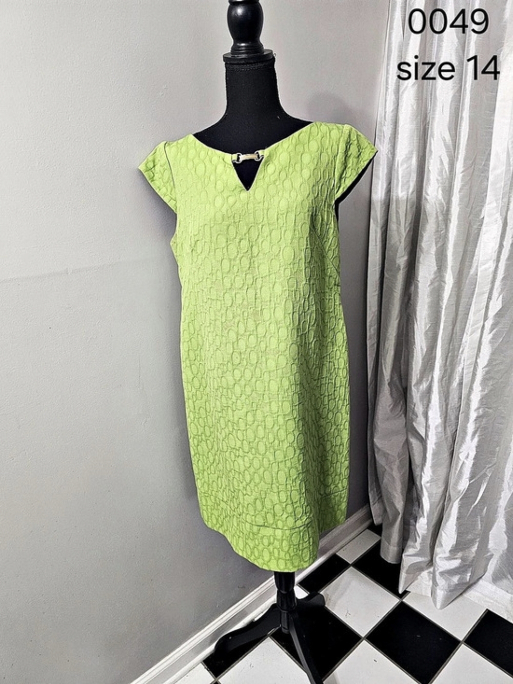 Mini Dress in Green Size 14 Like New